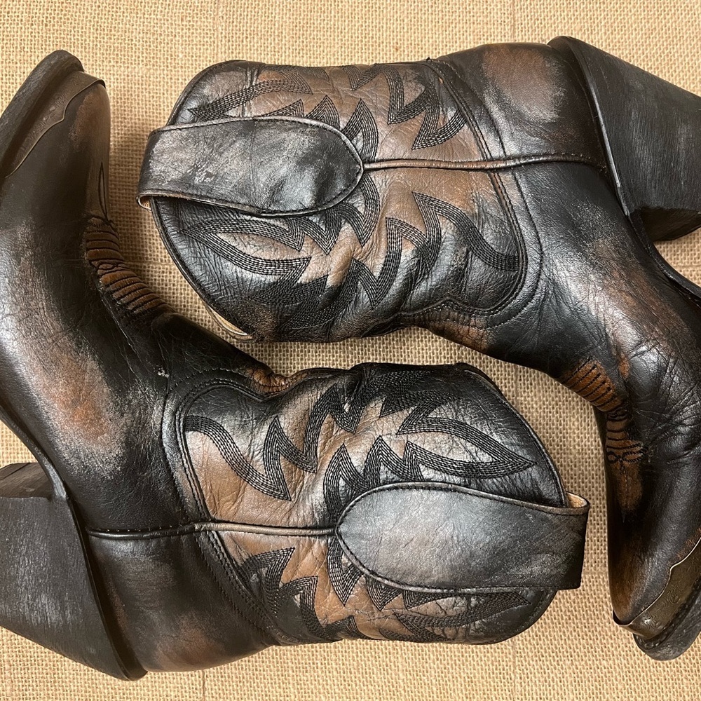 Idyllwind by Miranda Lambert Size 6.5 Black Distressed